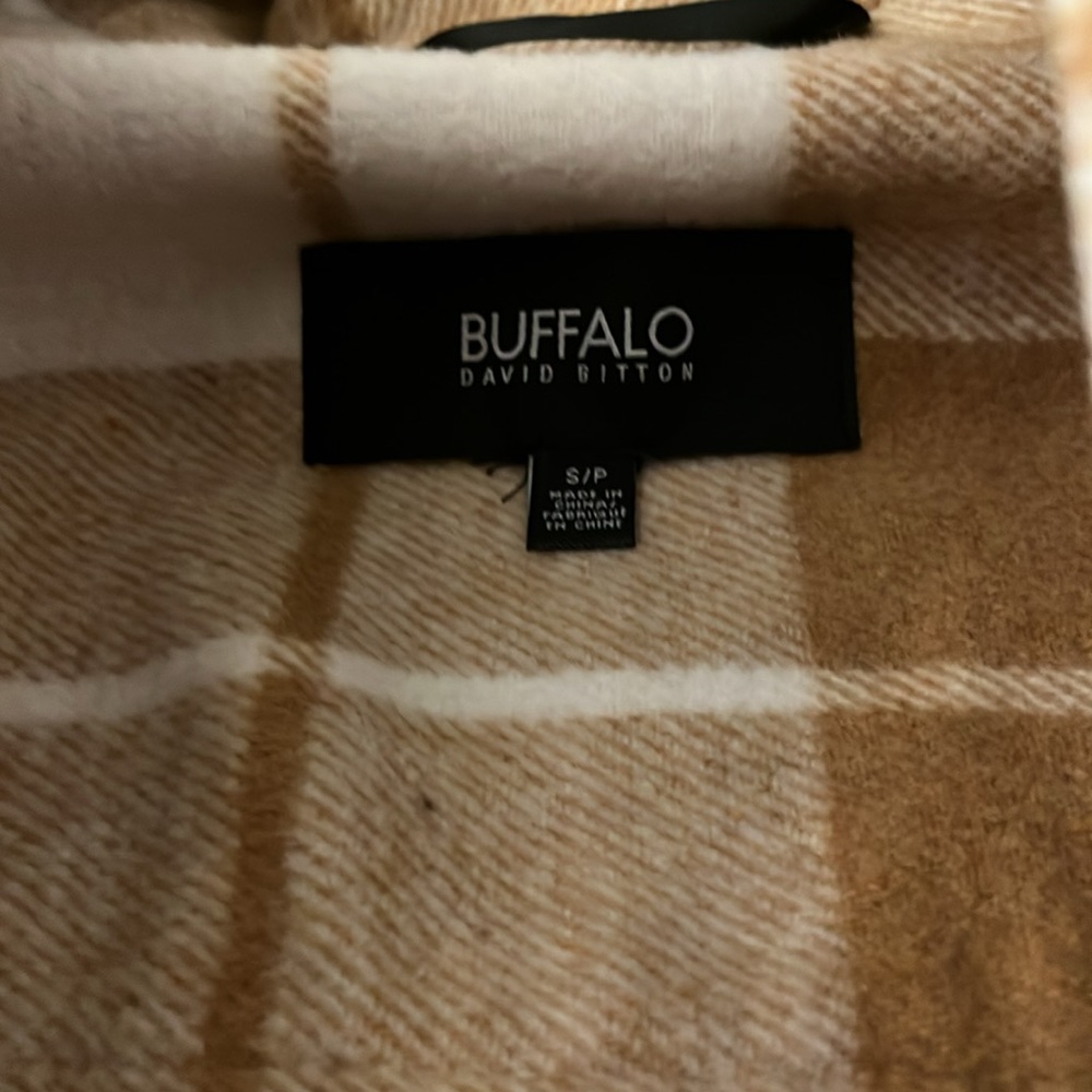 shacket - Picture 2 of 3